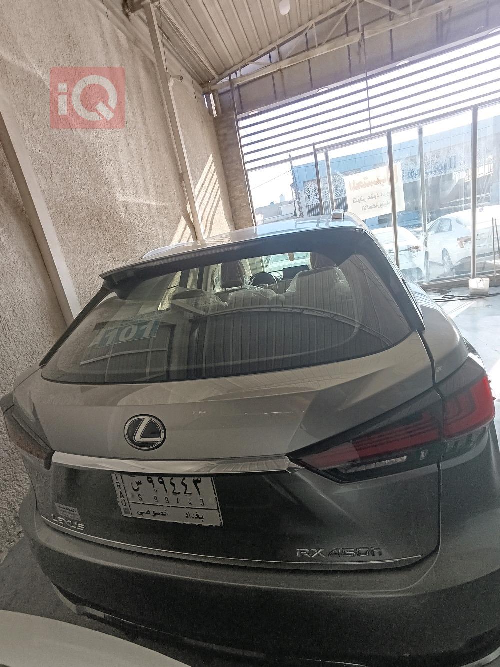 لێکزس RX
